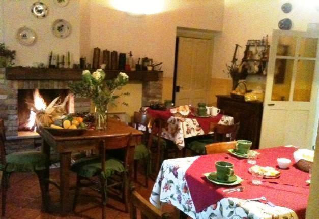 Agriturismo Il Gioco Dell'Oca Бароло Екстериор снимка