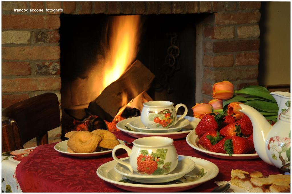 Agriturismo Il Gioco Dell'Oca Бароло Екстериор снимка